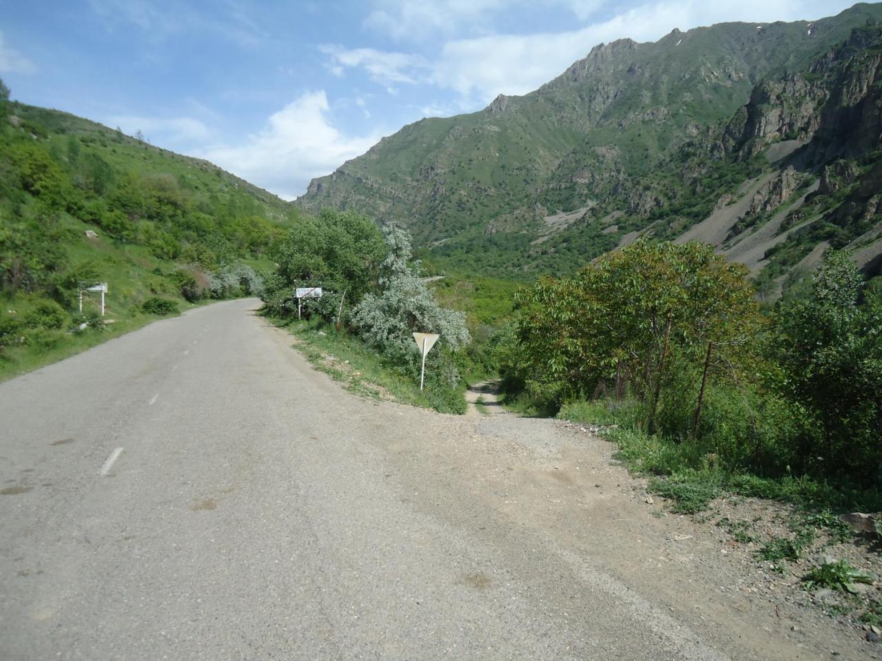 The River House Yeghegis Yekhegis Buitenkant foto